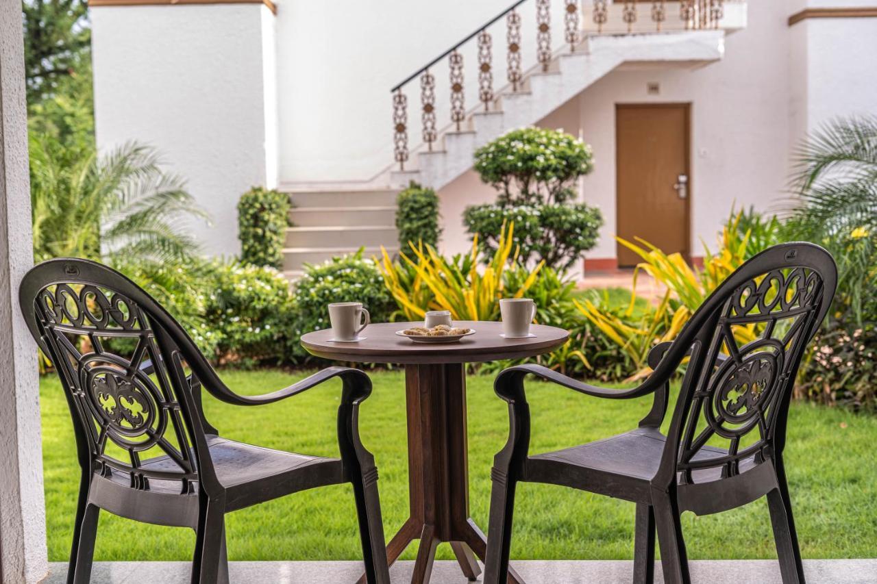 Nanu Beach Resort&Spa Betalbatim Exterior foto