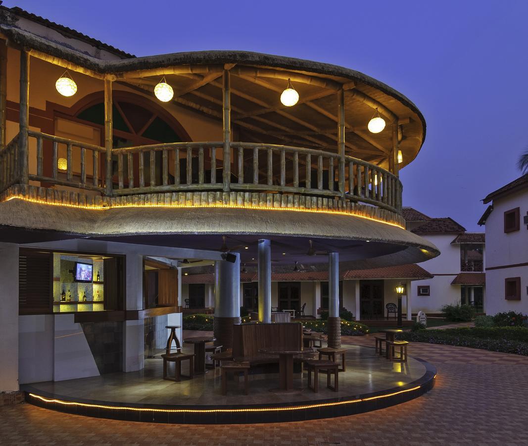 Nanu Beach Resort&Spa Betalbatim Exterior foto